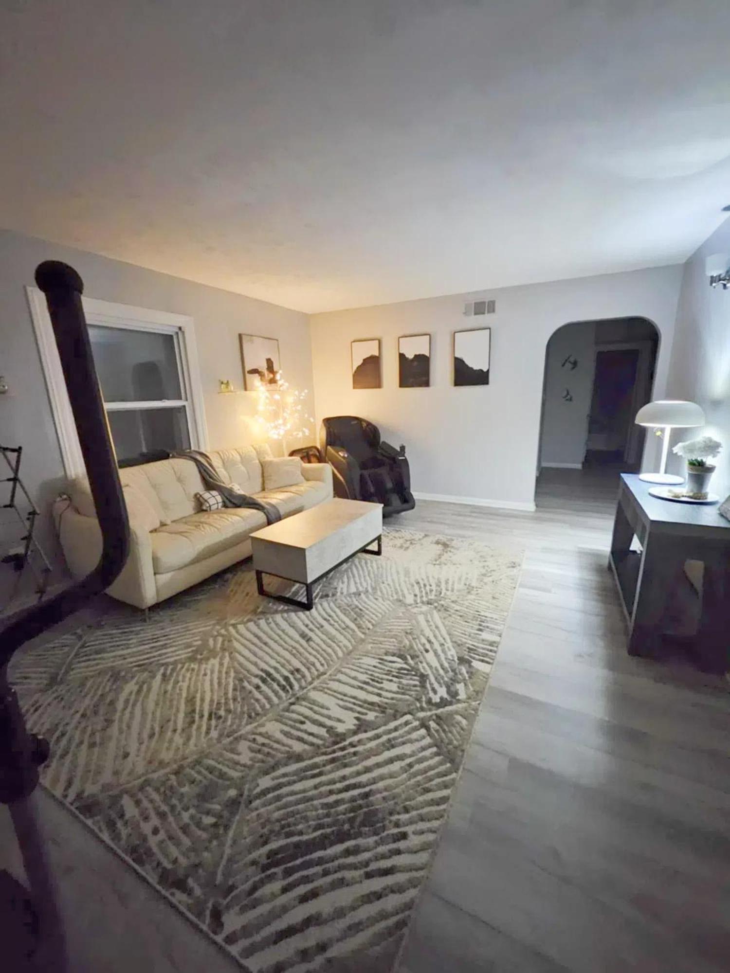 4bd 2ba Duplex At Villa Louisville
